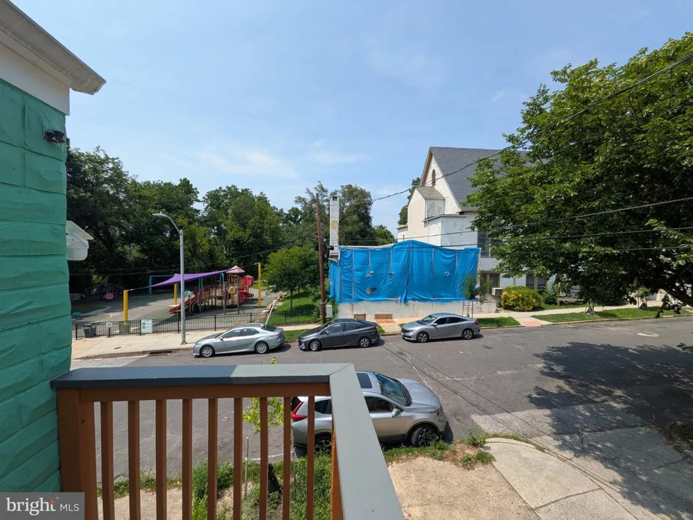 2953 MILES AVENUE Baltimore, MD 21211