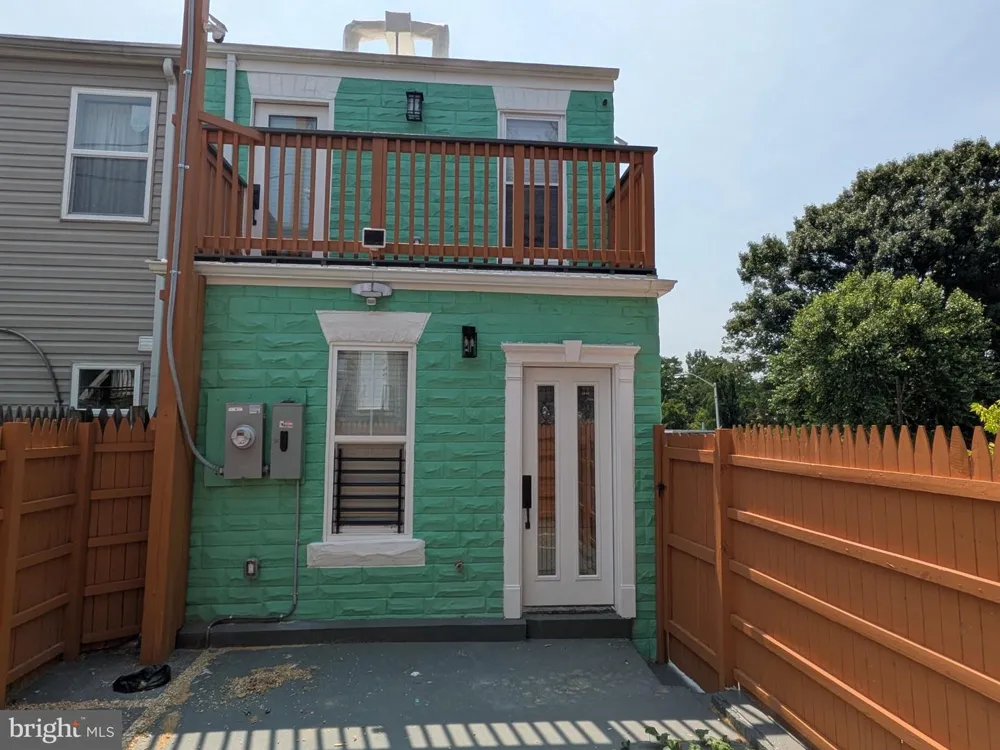 2953 MILES AVENUE Baltimore, MD 21211