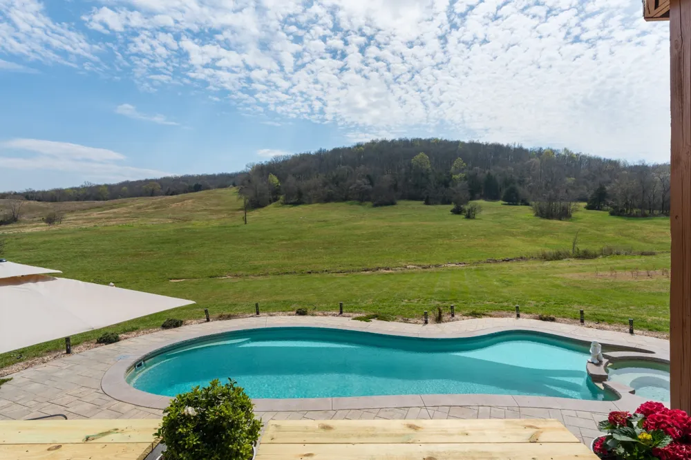 2063 Kennedy Creek Rd Auburntown, TN 37016