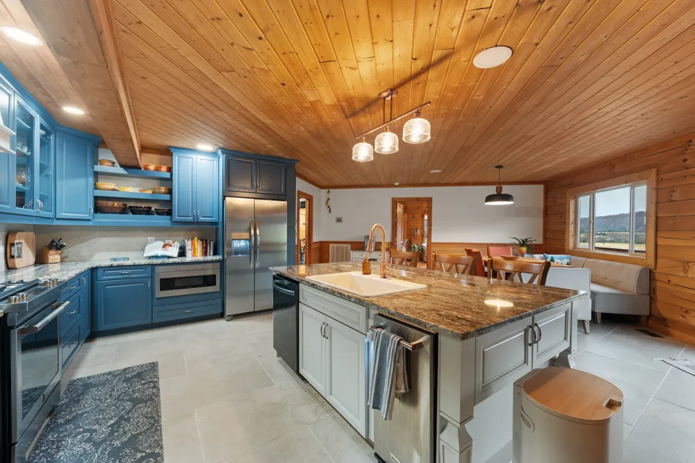 2063 Kennedy Creek Rd Auburntown, TN 37016