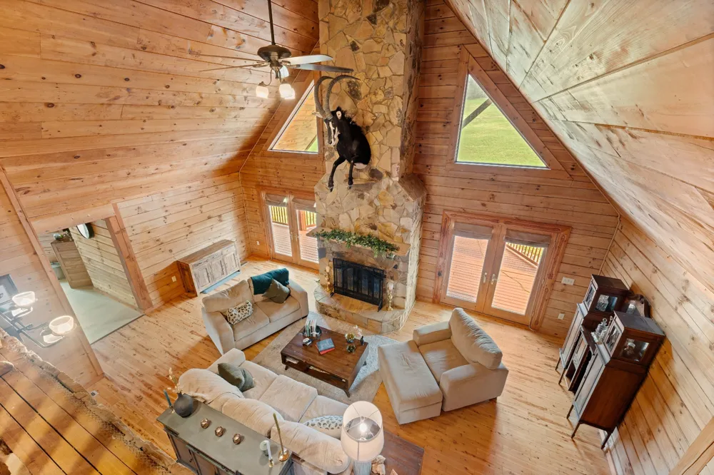 2063 Kennedy Creek Rd Auburntown, TN 37016