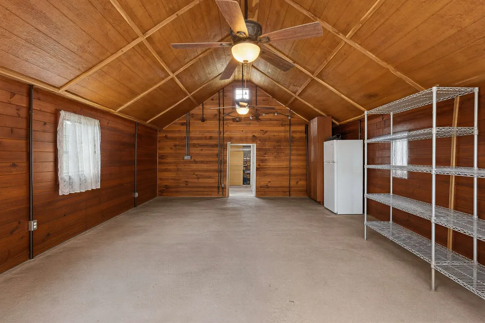 2063 Kennedy Creek Rd Auburntown, TN 37016