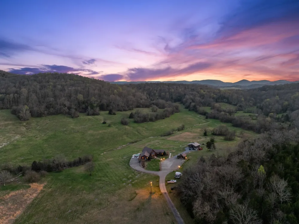 2063 Kennedy Creek Rd Auburntown, TN 37016