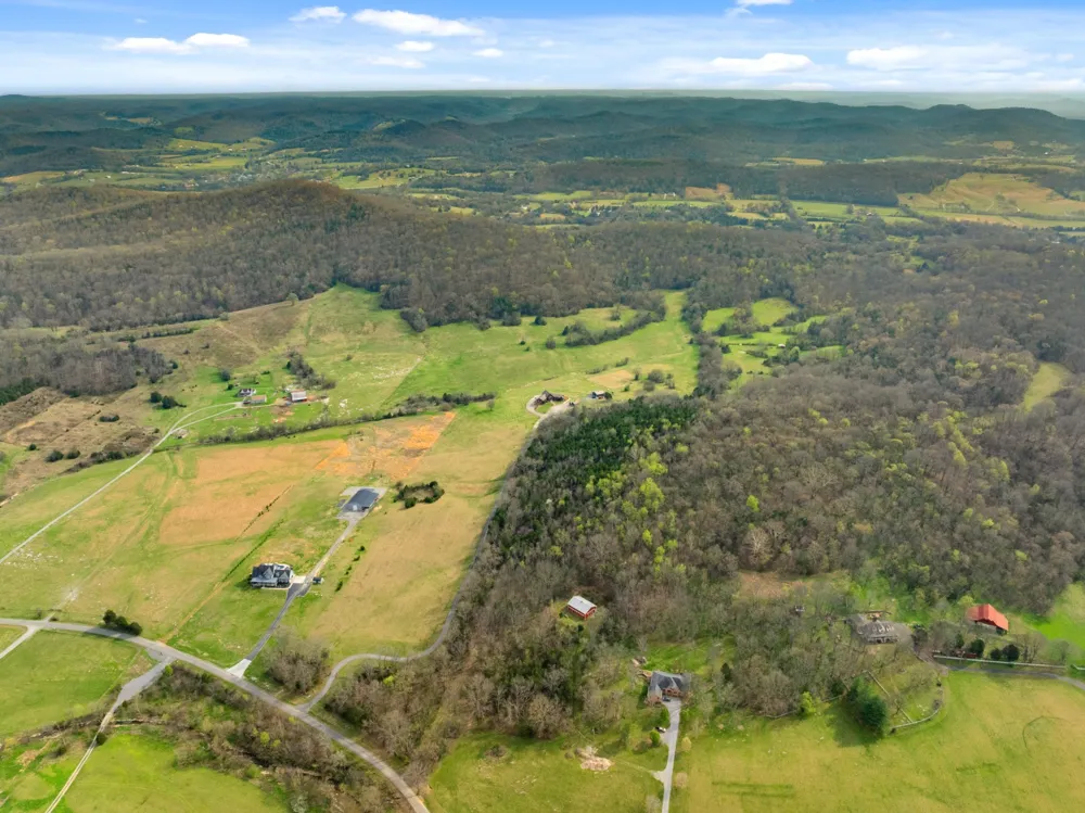 2063 Kennedy Creek Rd Auburntown, TN 37016