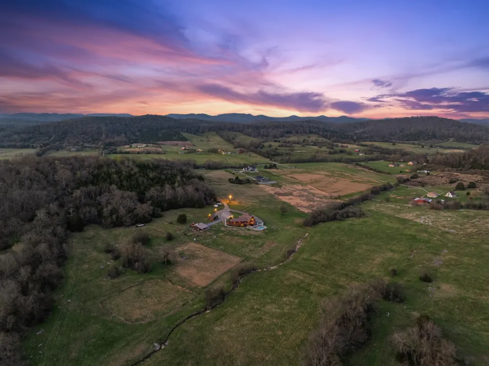 2063 Kennedy Creek Rd Auburntown, TN 37016
