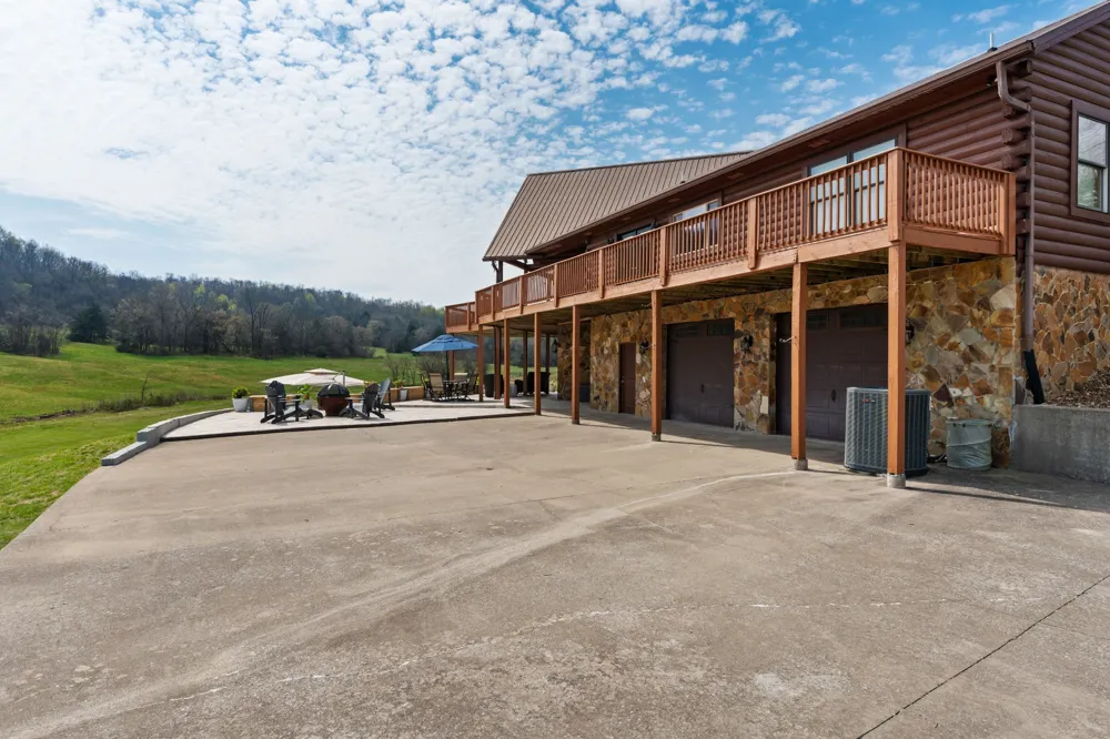 2063 Kennedy Creek Rd Auburntown, TN 37016