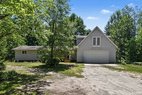 3432 Woodman Road, SW