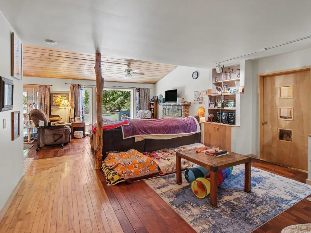 10212 E 48 ROAD Clam Lake Township, MI 49601