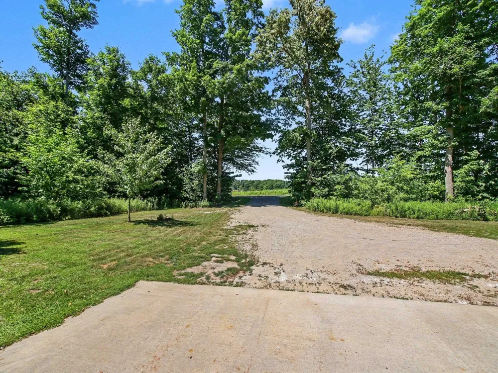10212 E 48 ROAD Clam Lake Township, MI 49601