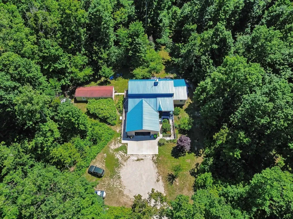 10212 E 48 ROAD Clam Lake Township, MI 49601