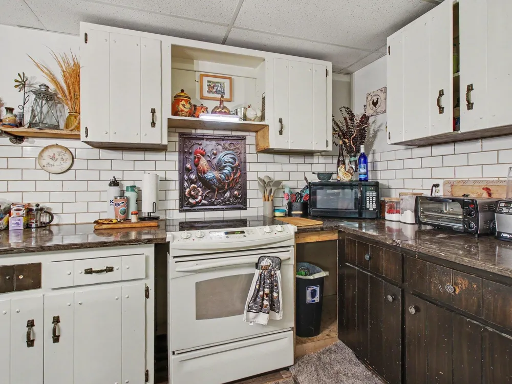 10212 E 48 ROAD Clam Lake Township, MI 49601