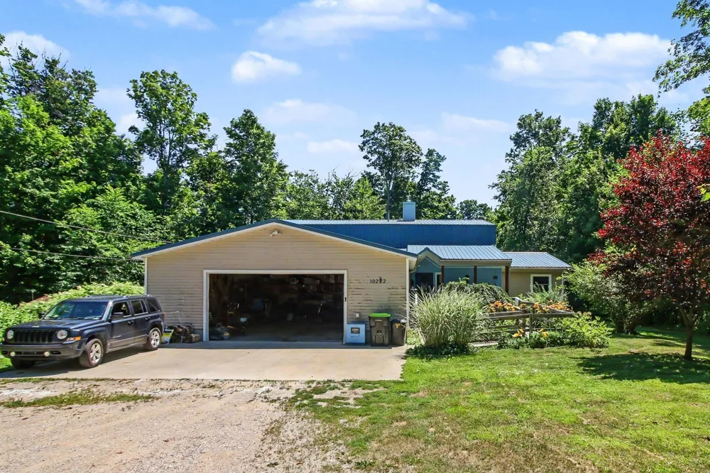 10212 E 48 ROAD Clam Lake Township, MI 49601