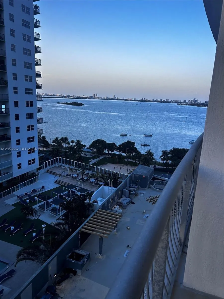 1750 Bayshore Dr #1707 Miami, FL 33132