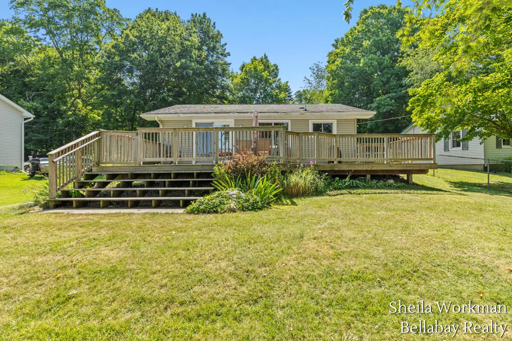 305 Clear Lake Drive Dowling, MI 49050
