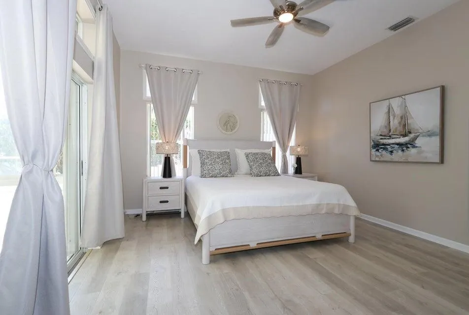 400 Seaside Lane Juno Beach, FL 33408