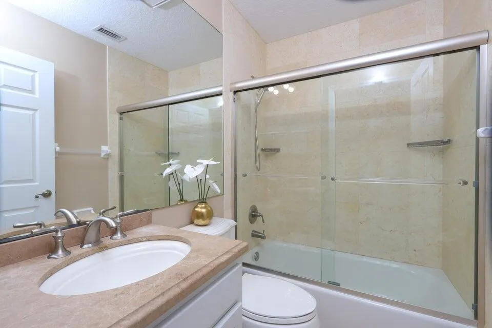 400 Seaside Lane Juno Beach, FL 33408