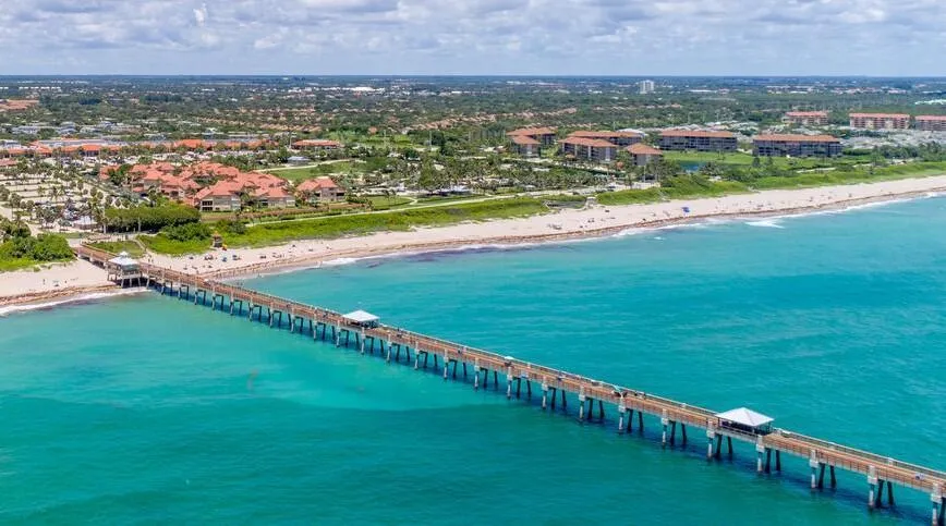 400 Seaside Lane Juno Beach, FL 33408