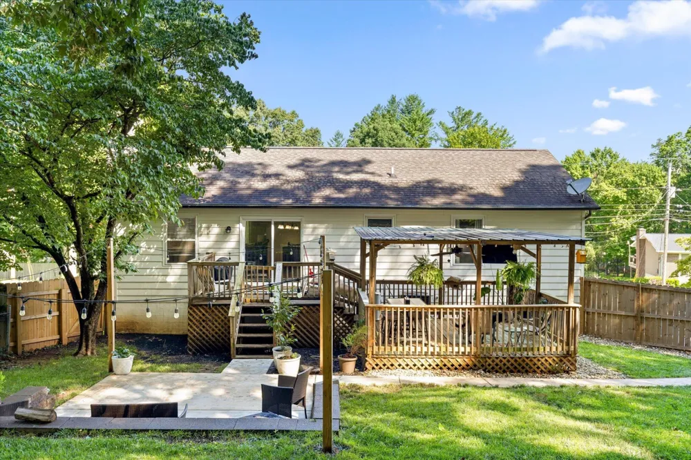 5974 Westmere Drive Knoxville, TN 37909