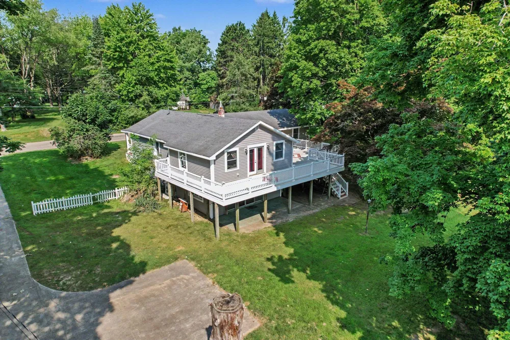 58881 Yeatter Road Colon Township, MI 49040