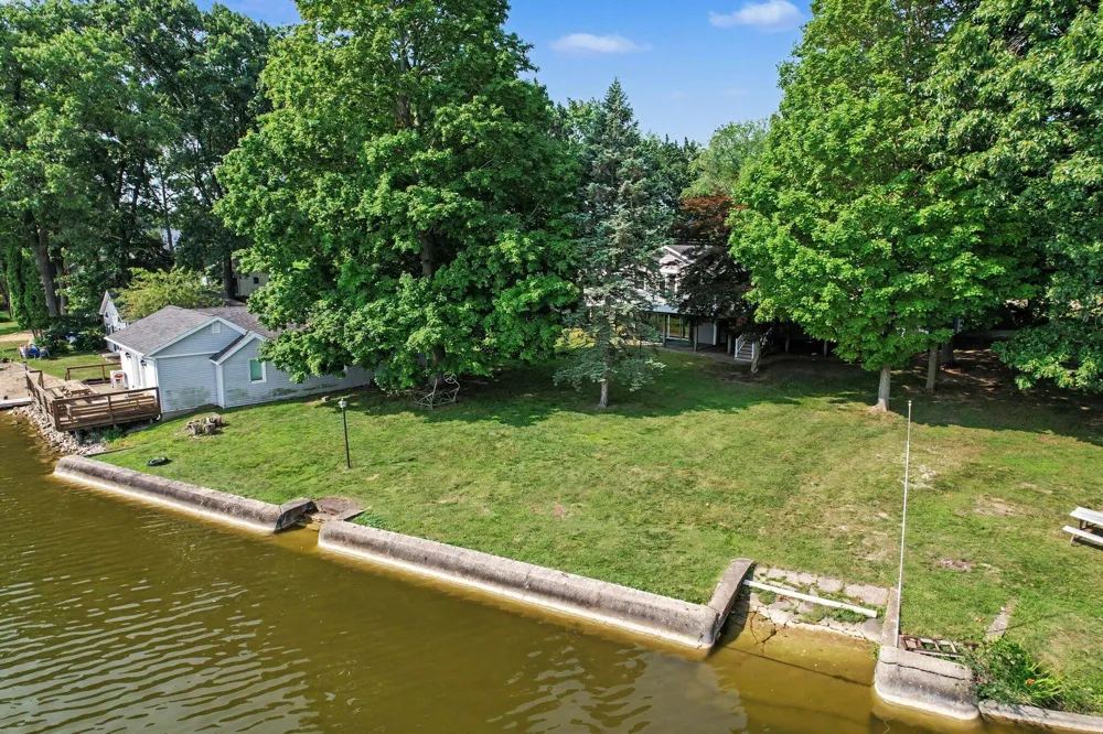 58881 Yeatter Road Colon Township, MI 49040