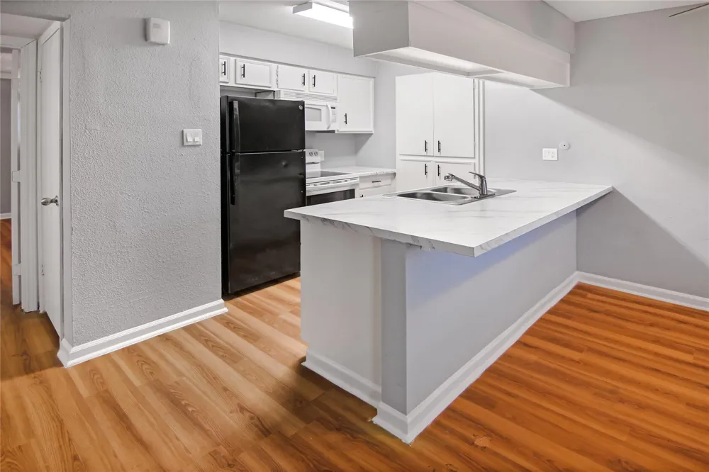 211 W F STREET #211 La Porte, TX 77571
