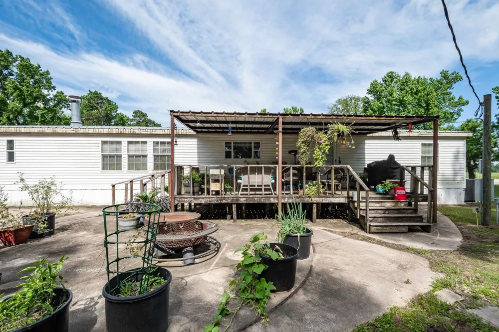 126 County Road 3011 Dayton, TX 77535