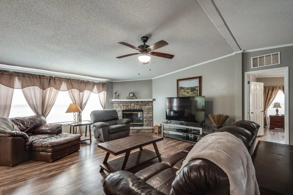 126 County Road 3011 Dayton, TX 77535