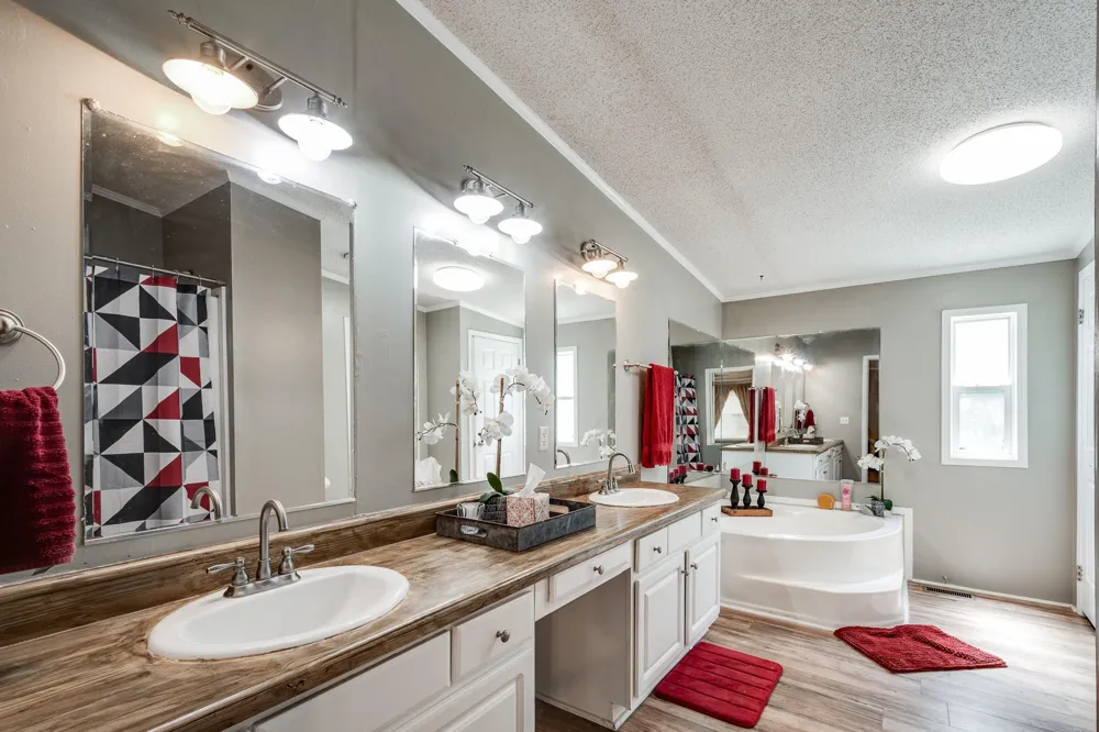 126 County Road 3011 Dayton, TX 77535