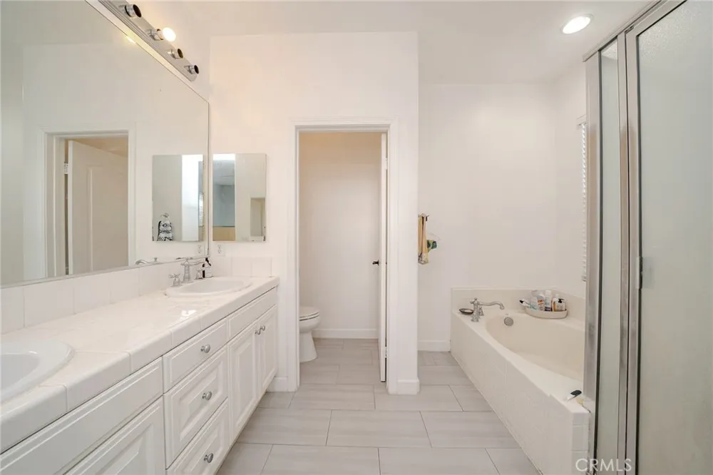 2090 Arnold Fullerton, CA 92833