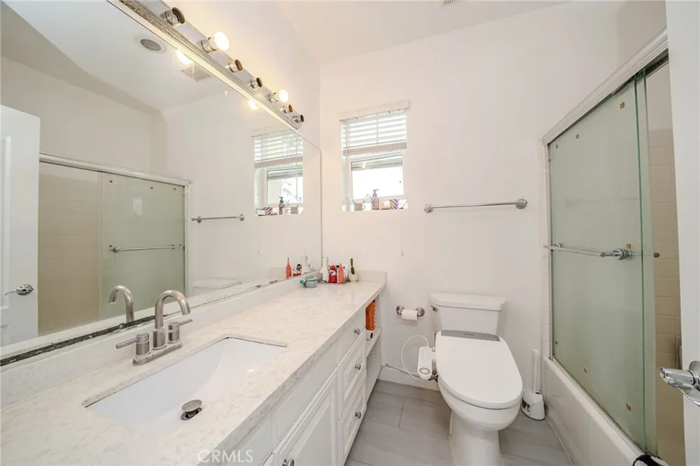 2090 Arnold Fullerton, CA 92833