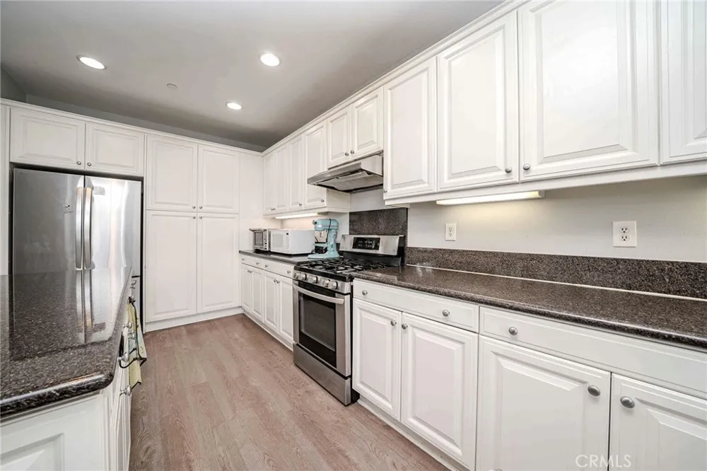 2090 Arnold Fullerton, CA 92833