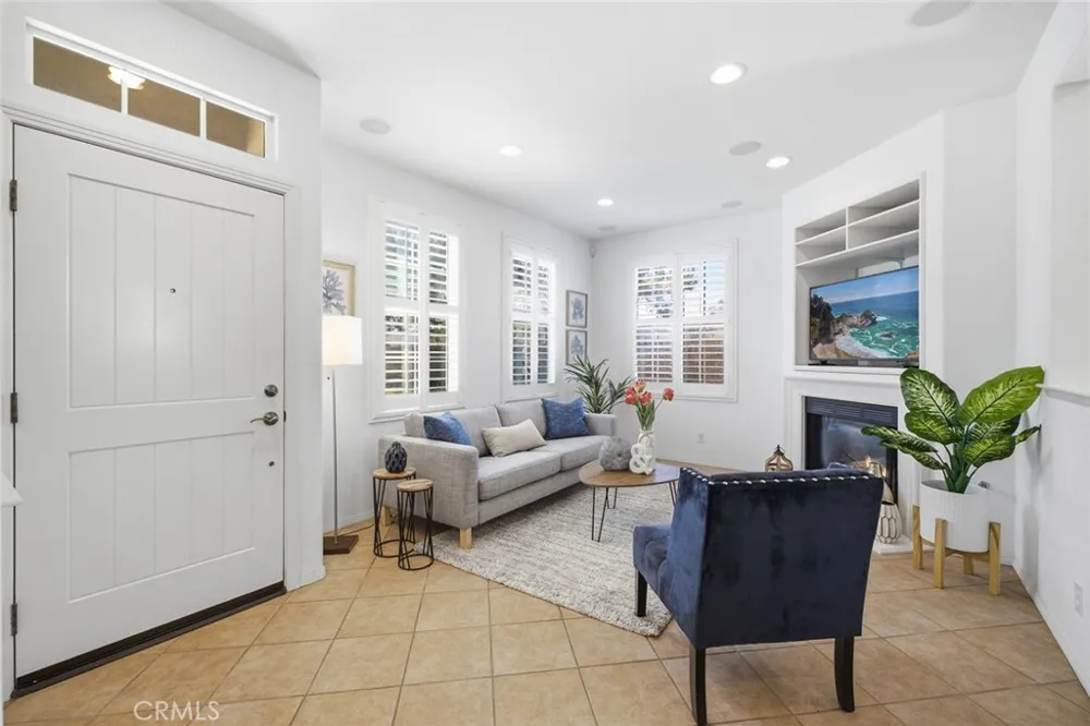 49 Trade Wind Tustin, CA 92782