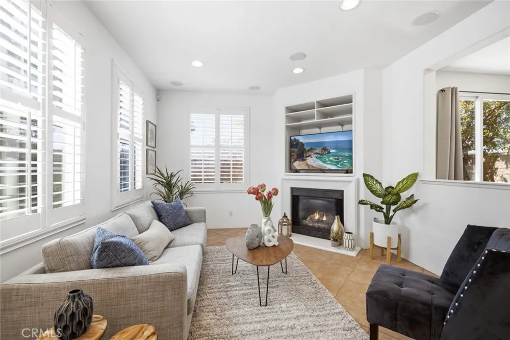 49 Trade Wind Tustin, CA 92782
