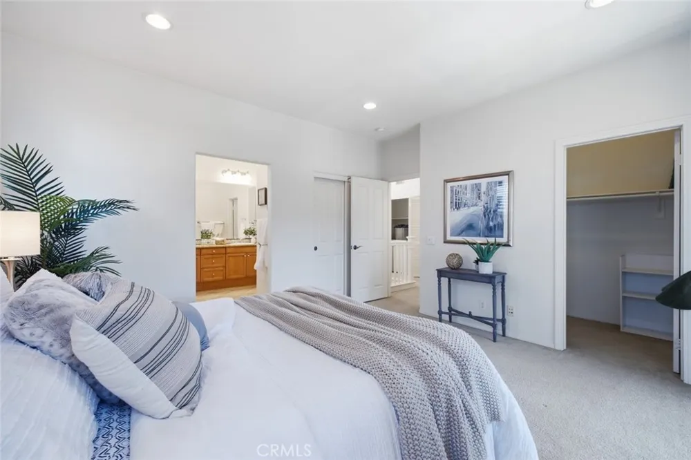 49 Trade Wind Tustin, CA 92782