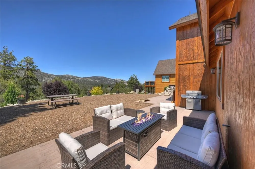 42367 Golden Oak Big Bear Lake, CA 92315