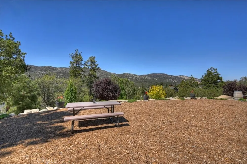 42367 Golden Oak Big Bear Lake, CA 92315