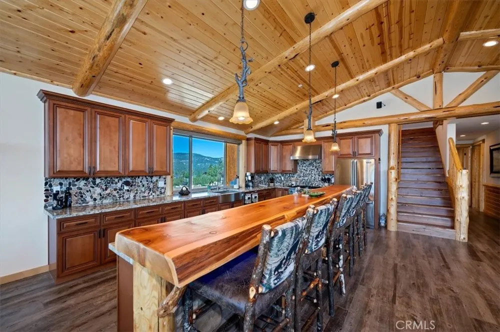 42367 Golden Oak Big Bear Lake, CA 92315
