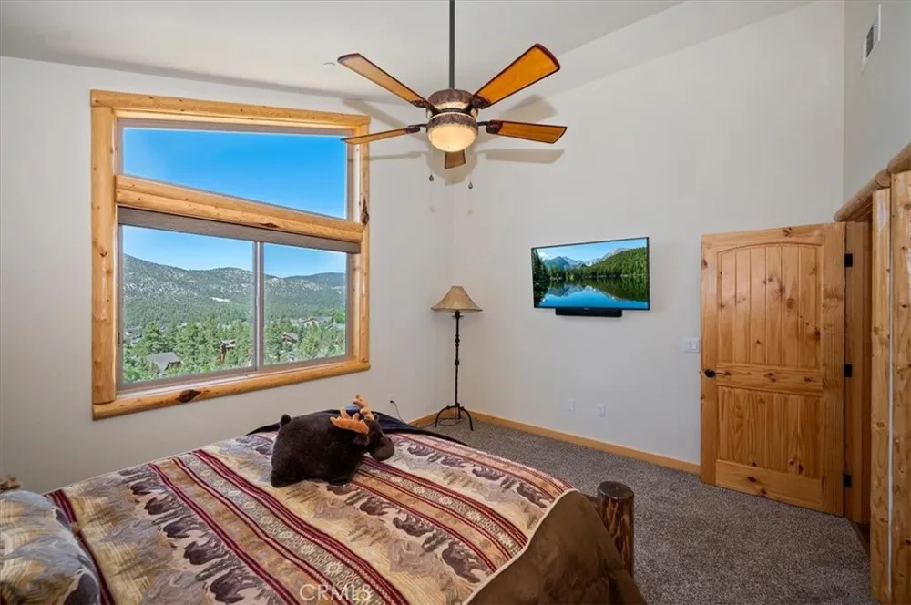 42367 Golden Oak Big Bear Lake, CA 92315
