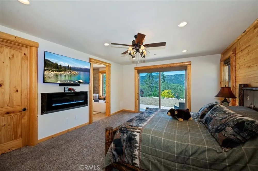 42367 Golden Oak Big Bear Lake, CA 92315