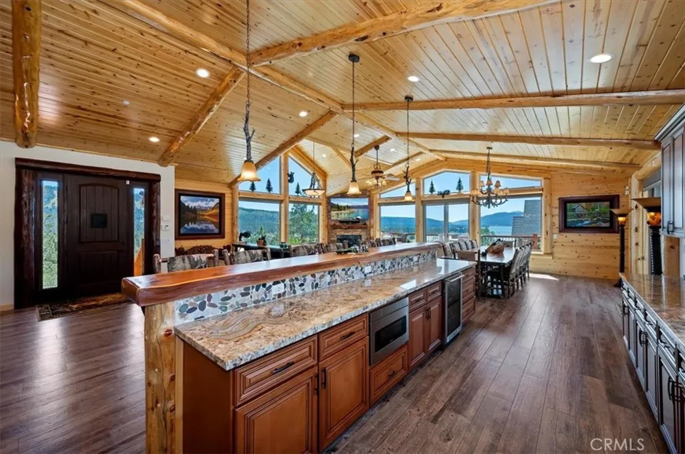 42367 Golden Oak Big Bear Lake, CA 92315