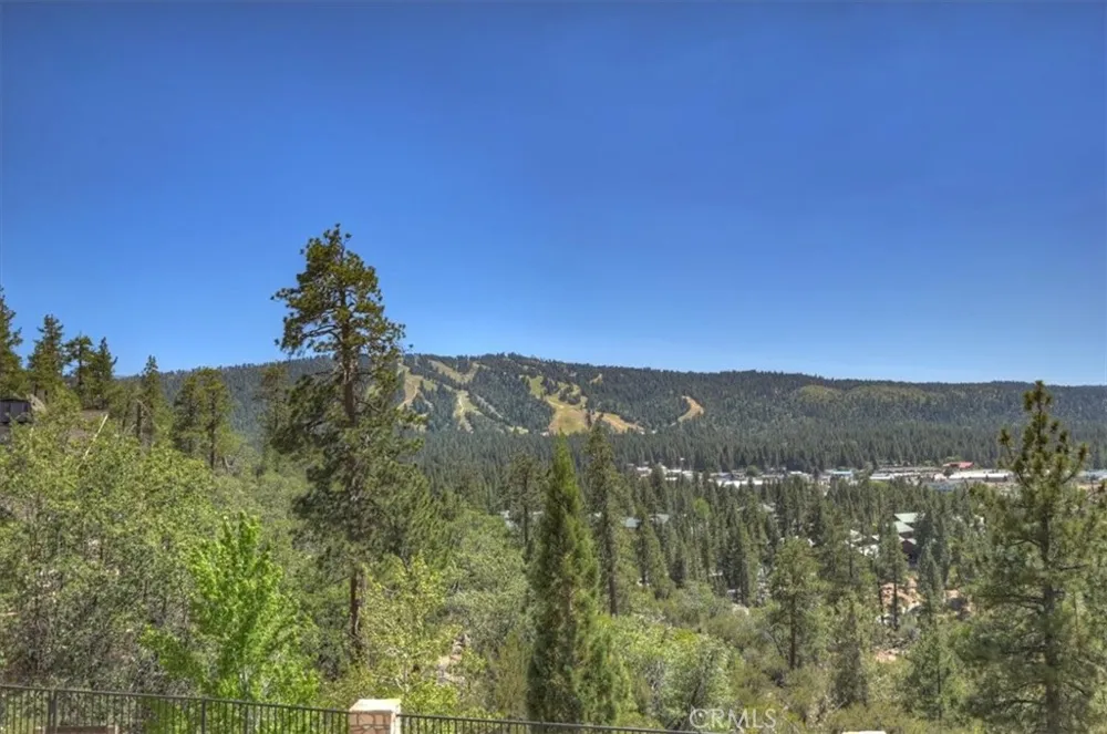 42367 Golden Oak Big Bear Lake, CA 92315