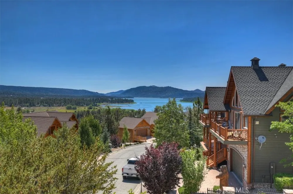 42367 Golden Oak Big Bear Lake, CA 92315