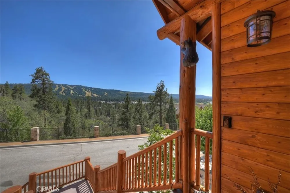 42367 Golden Oak Big Bear Lake, CA 92315