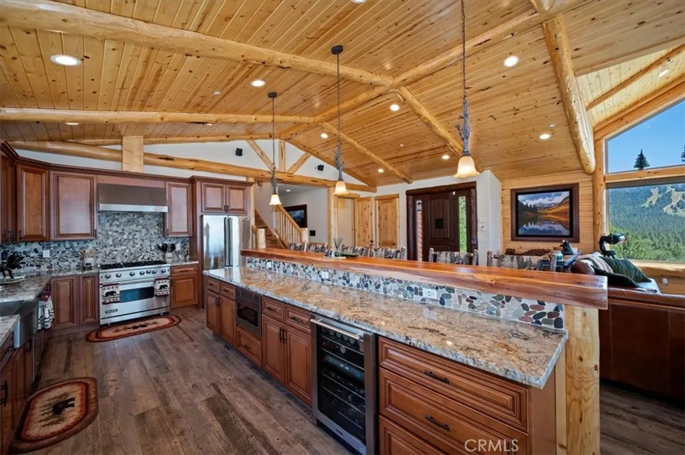 42367 Golden Oak Big Bear Lake, CA 92315