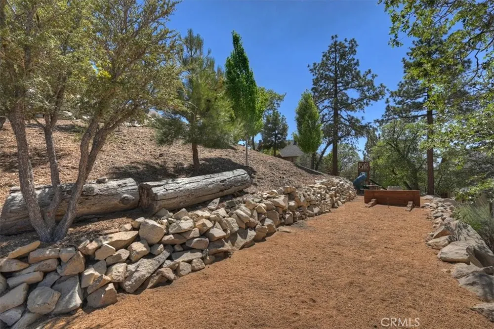 42367 Golden Oak Big Bear Lake, CA 92315