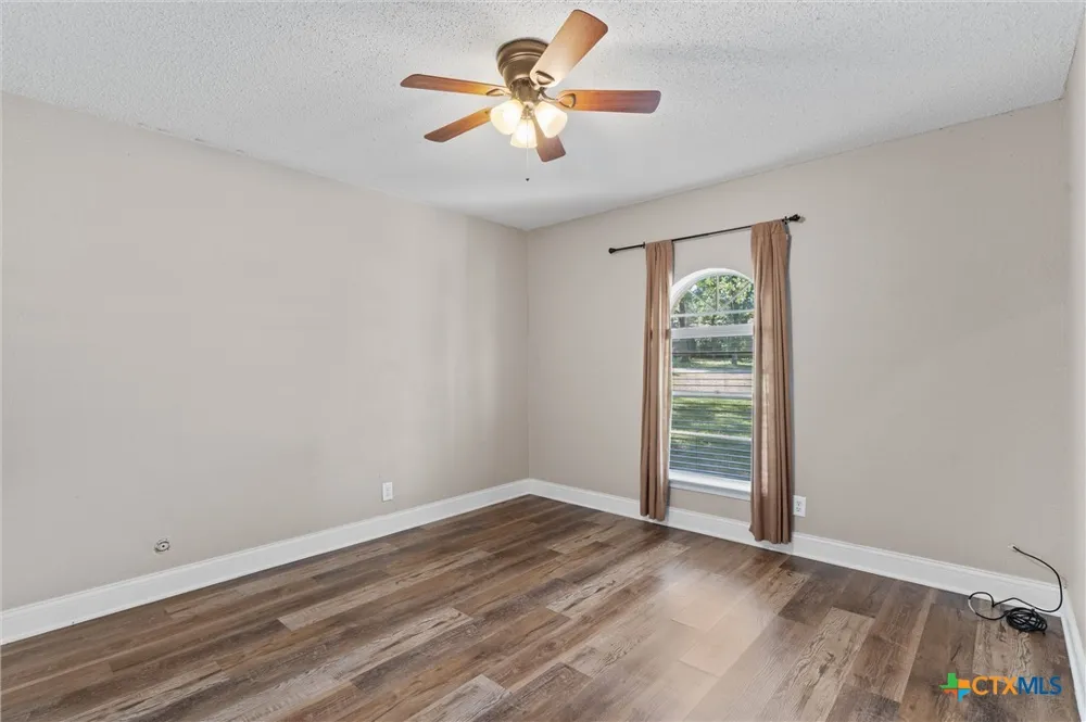 1601 O'kelley Road Rockdale, TX 76567
