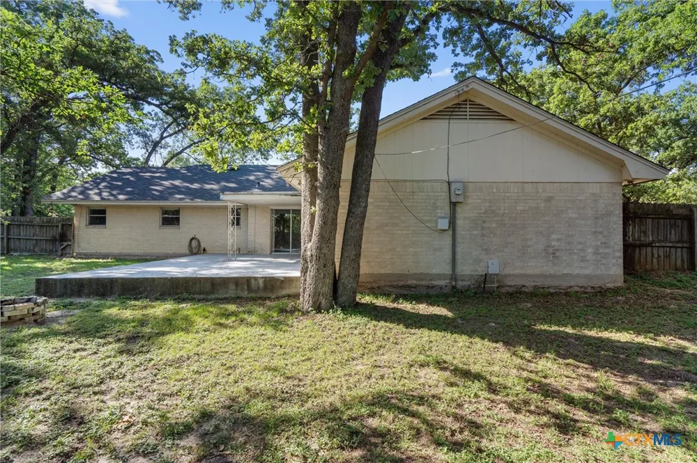 1601 O'kelley Road Rockdale, TX 76567