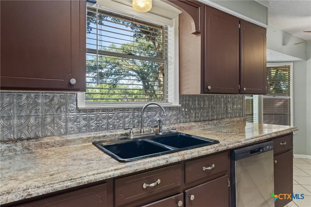 1601 O'kelley Road Rockdale, TX 76567