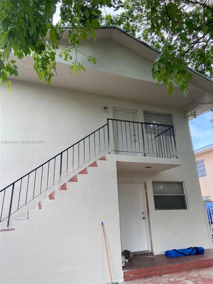 642 E 2nd Ave #B Hialeah, FL 33010