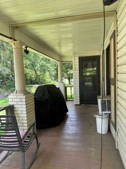 490 E Holley Alba, TX 75410